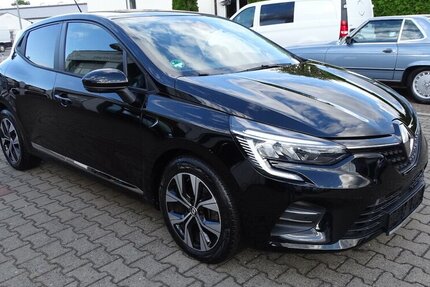 Renault Clio 1,0l Evolution Navi Rückfahrkamera, Einparkhi 31.015 km 12.790 &euro; Rodgau 63110