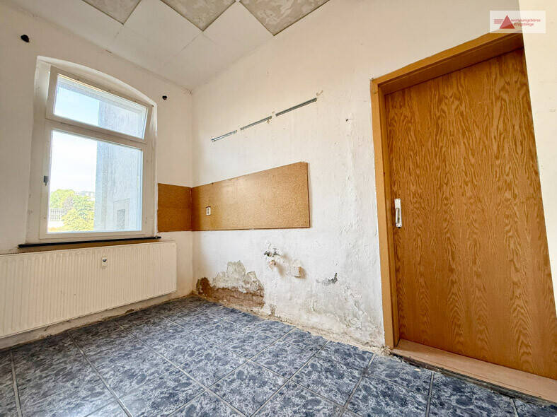 Reihenmittelhaus Zschopau - 9 Zimmer, 210 m&sup2;, 69.000&euro; | Angebot:22452439