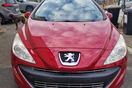 Peugeot 308 168.000 km 4.950 &euro; Frankfurt am Main 65931