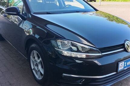 VW Golf 86.482 km 15.699 &euro; Wilhelmshaven 26384