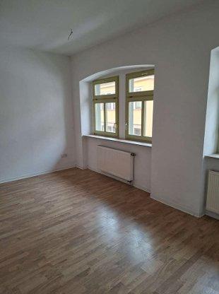 Etagenwohnung Gotha - 3 Zimmer, 73 m&sup2;, 455&euro; | Angebot:26005411