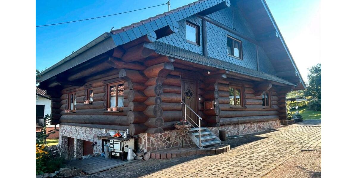 Blockstammhaus in Bosen am Bostalsee 9 zimmer