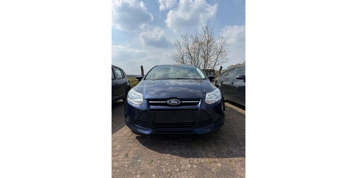 Ford Focus 122.689 km 3.700 &euro; Neumünster 24537