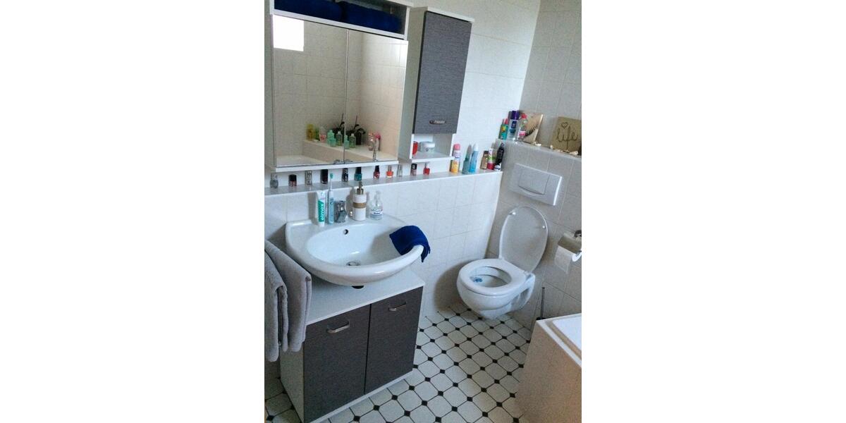 Dachgeschoßwohnung Hünfeld - 3 Zimmer, 75 m&sup2;, 600&euro; | Angebot:26533065
