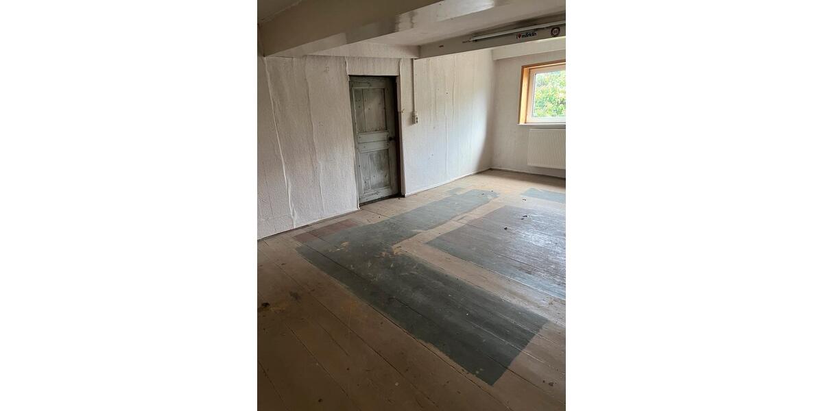 Einfamilienhaus Löbau - 9 Zimmer, 200 m&sup2;, 21.000&euro; | Angebot:27192083