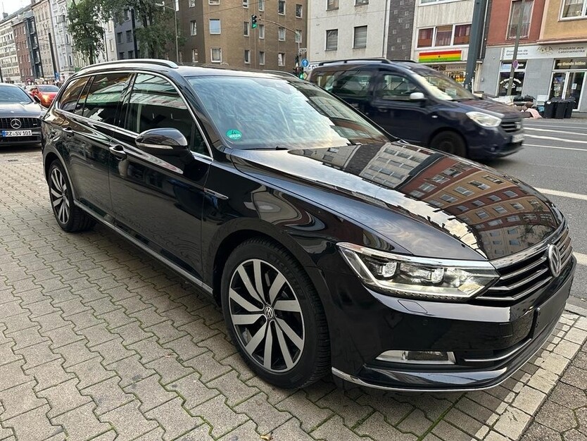VW Passat 272.749 km 11.800 € Düsseldorf 40213