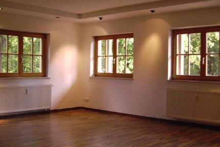 Tolle Wohnung 105qm , 2,5 Zi , EBK , Terrasse , eigener Eingang 2 zimmer