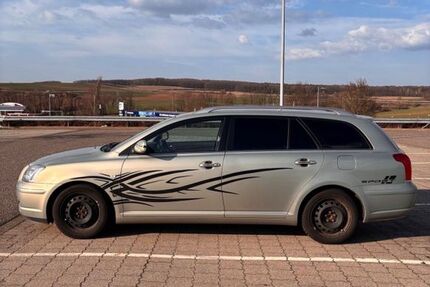 Toyota Avensis 131.000 km 4.500 &euro; Zwickau 08064