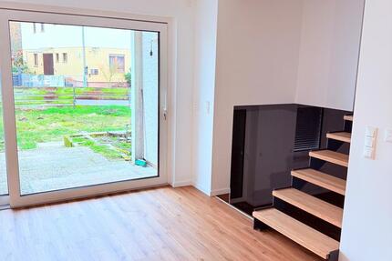 3 Z. Wohnung im Rodgau, 2 Terrassen, Garten, EBK, Erstbezug 3 zimmer