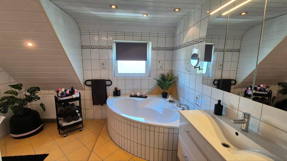 Einfamilienhaus Hüttlingen - 7 Zimmer, 138 m&sup2;, 469.000&euro; | Angebot:26958640