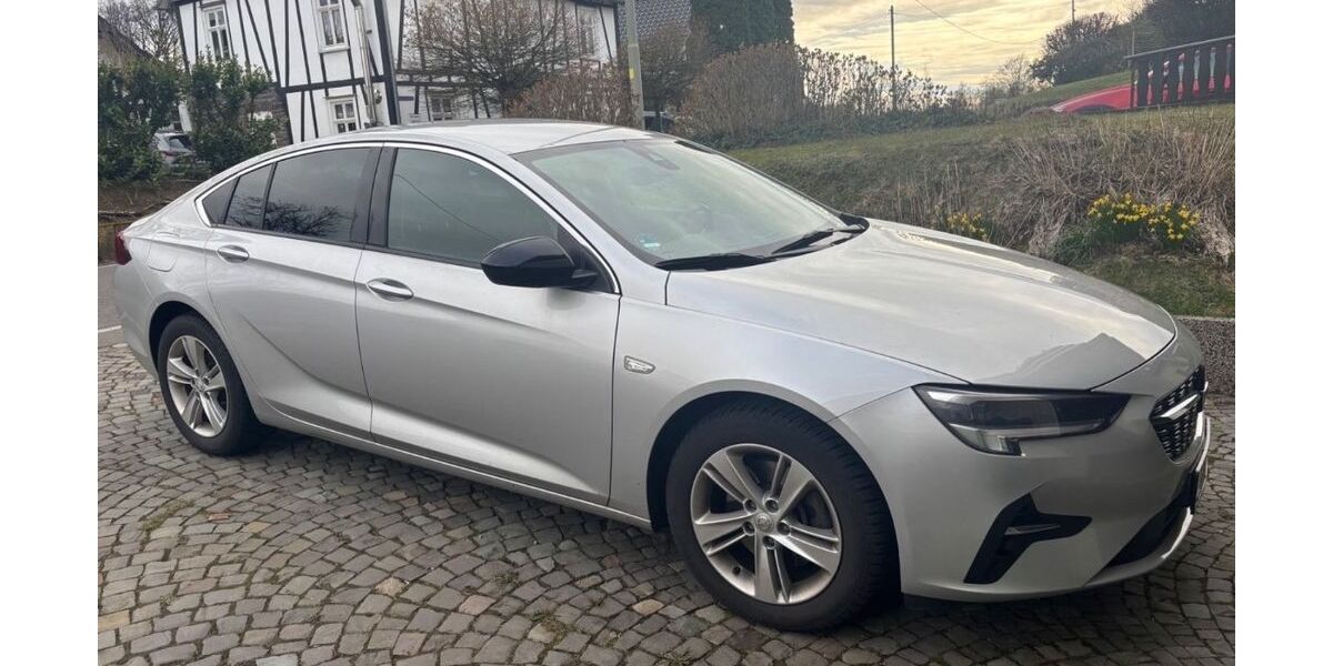 Opel Insignia 120.000 km 12.490 &euro; Reichshof 51580