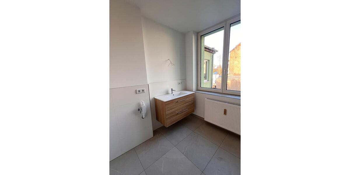 Schöne 4-Raum-Wohnung mit Einbauküche in Weißenfels 4 zimmer