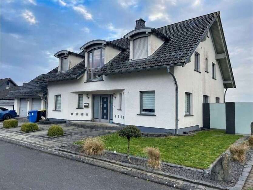 Haus zum Kaufen in Riegenroth 525.000 € 185 m²