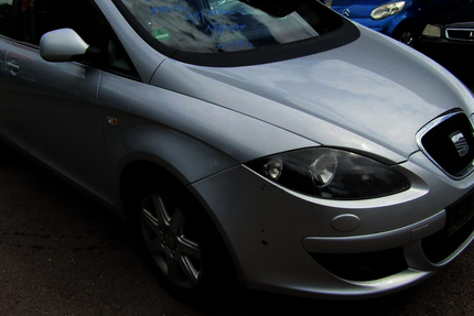 Seat Altea 179.994 km 2.490 &euro; Halle 06130