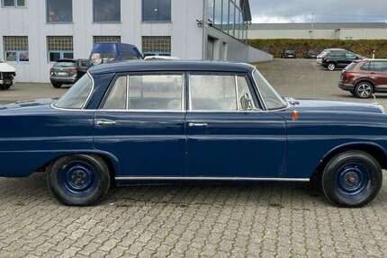 Mercedes-Benz 190 36.560 km 8.890 &euro; Hellenthal 53940