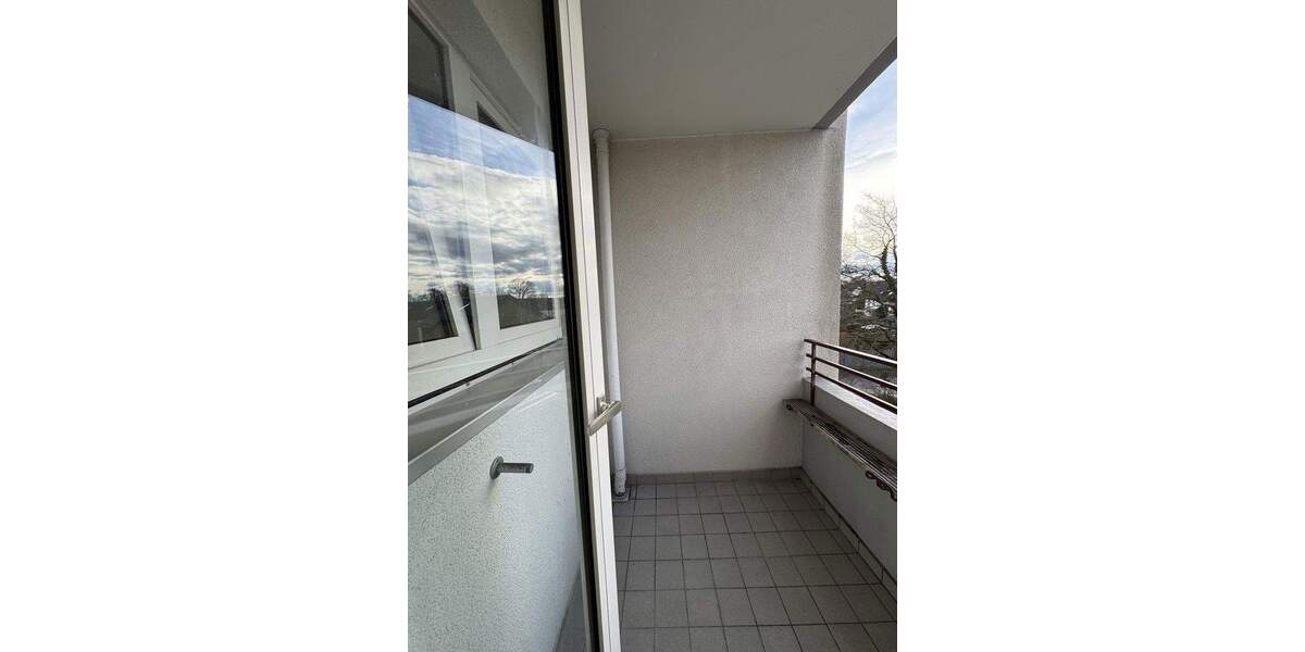 Endlich mal selbst investieren! - Faktor 18-19 Provisionsfreie, SanierteRenovierte 1-Zimmer Wohnung 1 zimmer