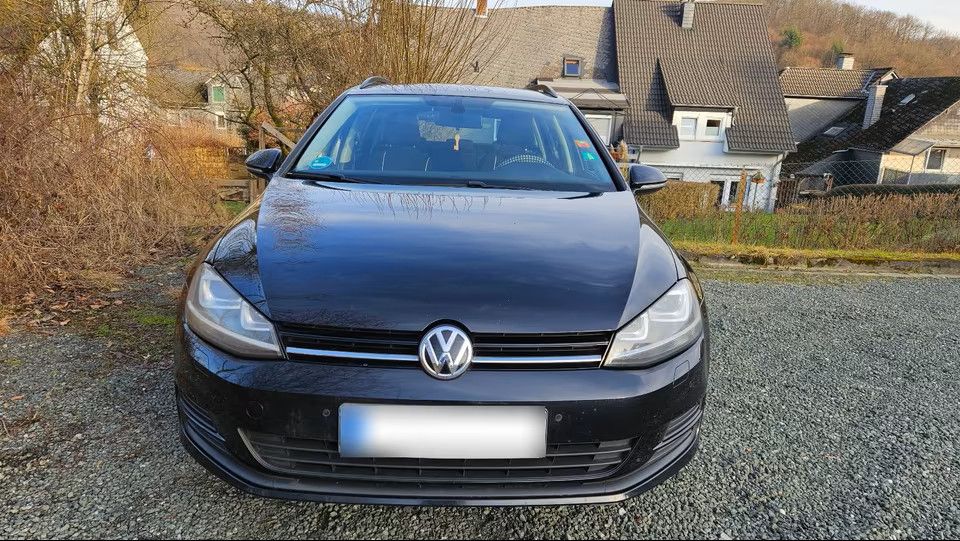VW Golf 181.000 km 7.550 &euro; Burbach 57299