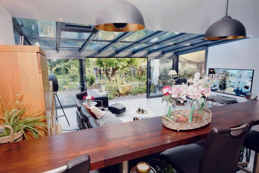 Außergewöhnliches Domizil mit modernster Technik, Stil, Weitblick