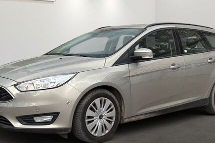 Ford Focus 40.629 km 5.999 &euro; Berlin 12681