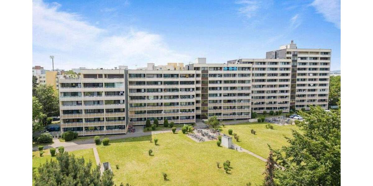 Gemütliche Wohnung mit großem Balkon+neuer Küche und teilmöbliert 1 zimmer