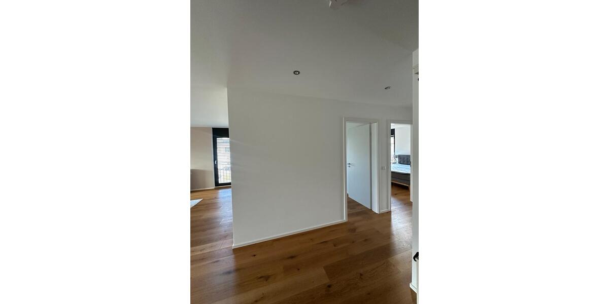Etagenwohnung Hasel - 3 Zimmer, 106 m&sup2;, 1.850&euro; | Angebot:26336060