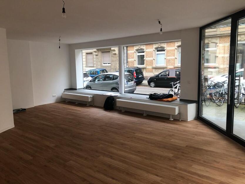 2,5 Zimmer Gewerbefläche in innenstadtnaher Lage Teeküche + WC