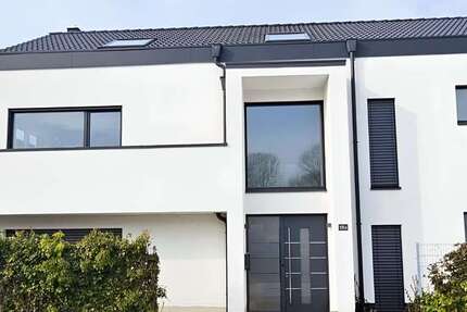 Haus zum Kaufen in Ratingen 749.000 € 223 m²