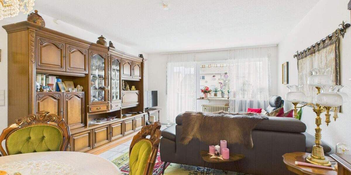 Etagenwohnung Brühl - 3 Zimmer, 85 m&sup2;, 185.000&euro; | Angebot:25374399