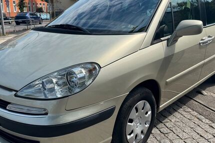 Peugeot 807 123.000 km 4.990 € Berlin - Tempelhof 12107