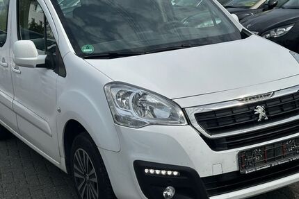 Peugeot Partner 182.000 km 6.900 &euro; Aachen 52070