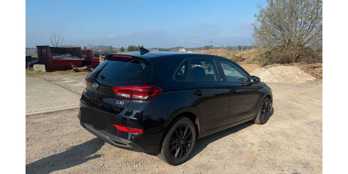 Hyundai i30 125.000 km 13.500 &euro; Kißlegg 88353