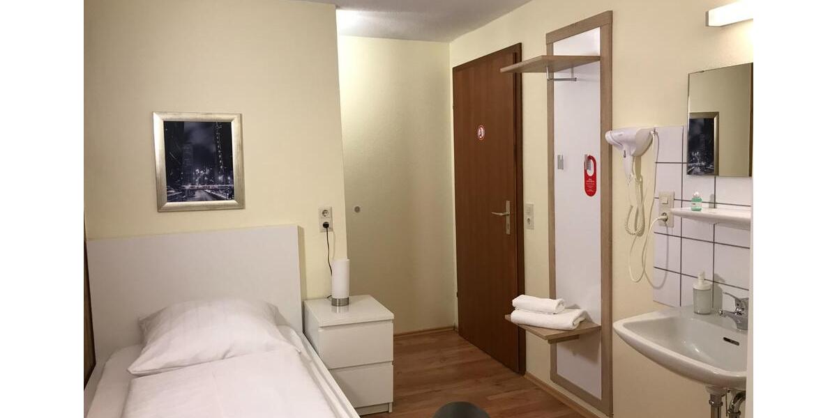 Monatlich kündbar Hotelzimmer auf Zeit 1 zimmer