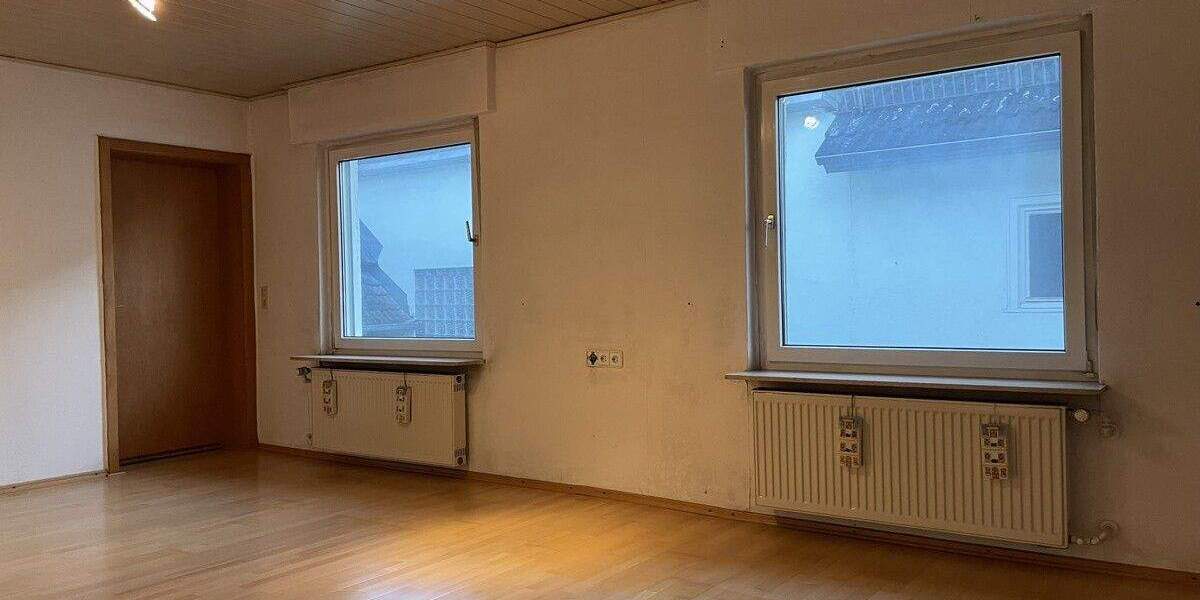 Einfamilienhaus Wetzlar / Dutenhofen Dutenhofen - 6 Zimmer, 120 m&sup2;, 245.000&euro; | Angebot:25317612
