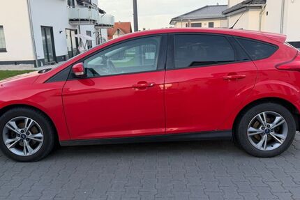 Ford Focus 93.000 km 3.800 &euro; Merenberg 35799