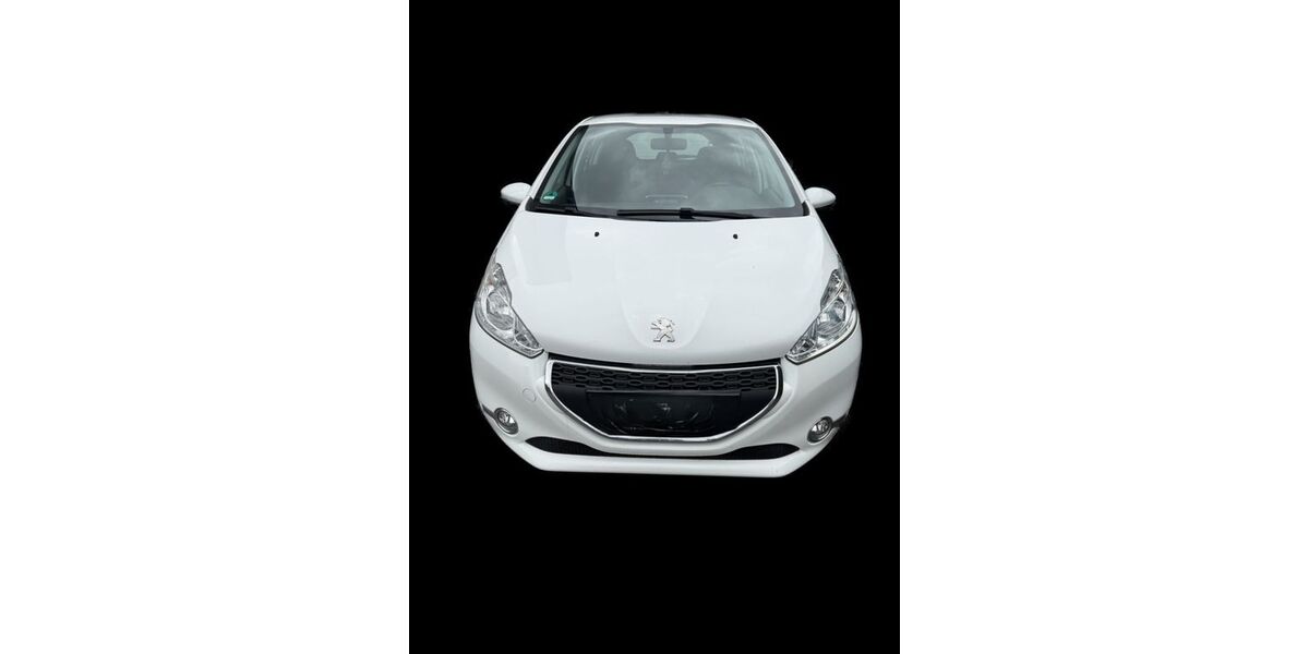 Peugeot 208 145.000 km 4.350 &euro; Stolzenau 31592