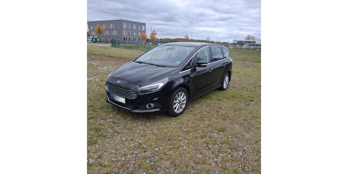 Ford S-Max 102.000 km 13.800 € Dortmund 44357