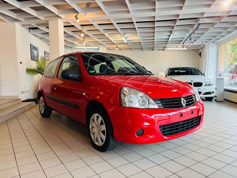 Renault Clio 199.000 km 1.999 € Schwanfeld 97523