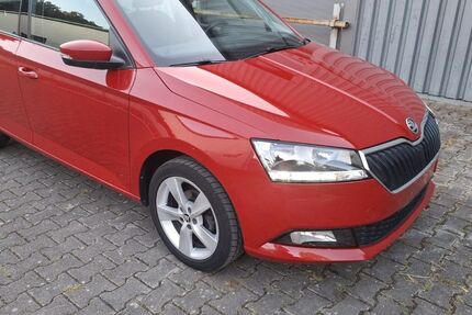 Skoda Fabia 65.316 km 8.999 &euro; Wegberg 41844
