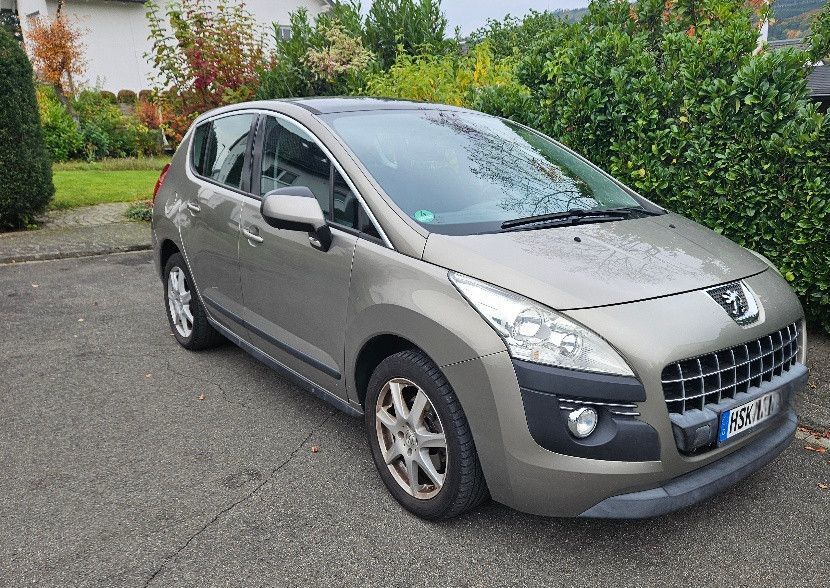 Peugeot 3008 188.000 km 4.990 € Bestwig 59909