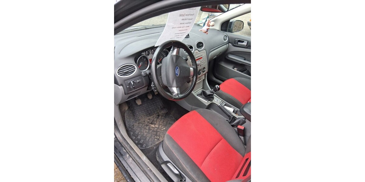 Ford Focus Kombi 246.000 km 1.600 &euro; Tholey 66636