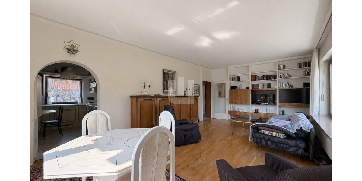 WINDISCH IMMOBILIEN – sanierungsbedürftiges Einfamilienhaus in Gröbenzell in ruhiger, zentraler Lage - Einfamilienhaus Gröbenzell | Angebot:26065692