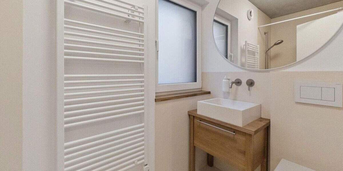 Einfamilienhaus Würzburg Heidingsfeld - 8 Zimmer, 215 m&sup2;, 1.095.000&euro; | Angebot:25566089