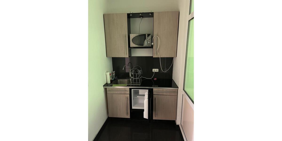 kleiner Laden Büro Praxis mit Garage Firmensitz in Plauen zimmer