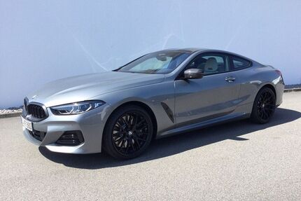 BMW 840