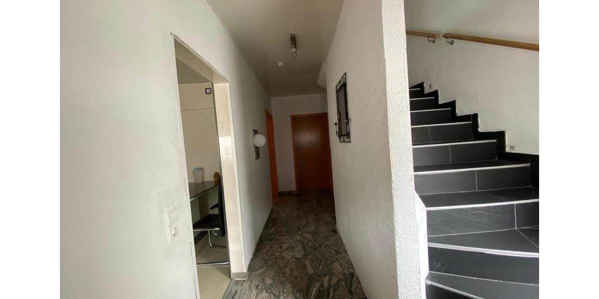 Etagenwohnung Insheim - 3 Zimmer, 120 m&sup2;, 1.150&euro; | Angebot:25300307