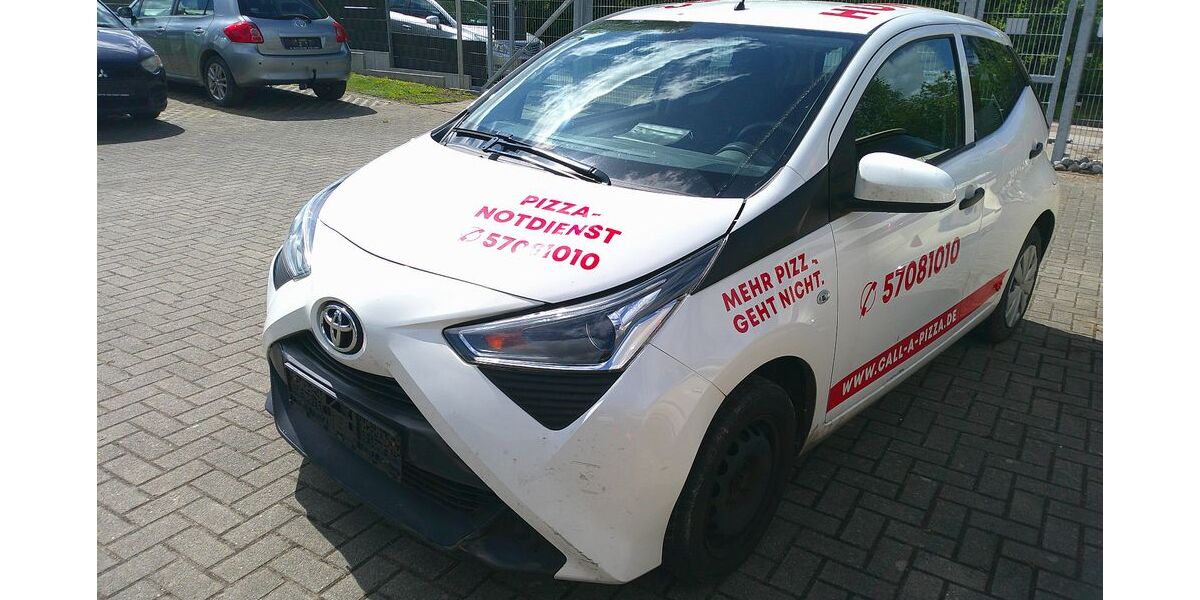 Toyota Aygo (X) 179.999 km 4.999 &euro; Neddemin 17039