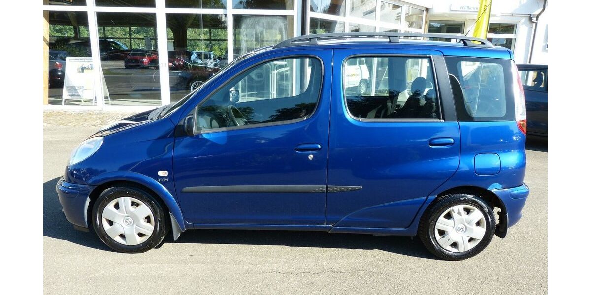 Toyota Yaris 338.802 km 1.999 &euro; Oberviechtach 92526