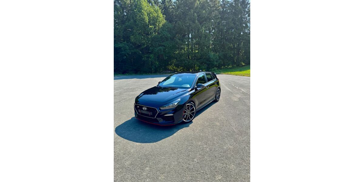 Hyundai i30 82.000 km 21.000 &euro; Winterberg 59955