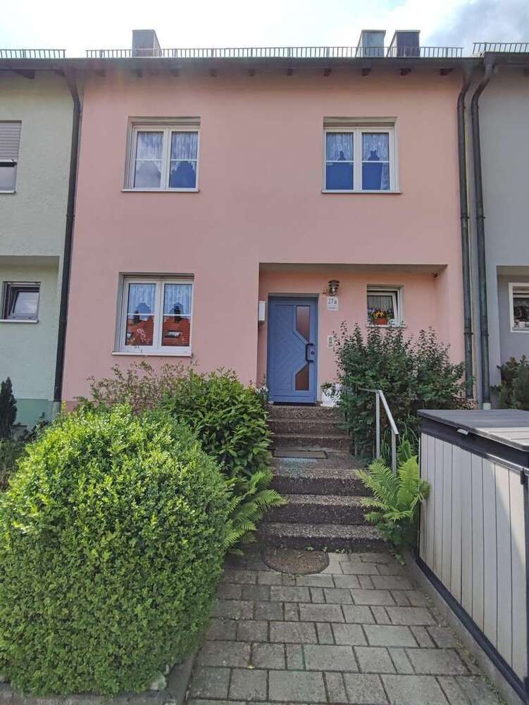 Haus zum Kaufen in Waldsassen 169.000 € 145 m²