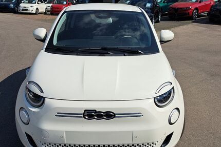 Fiat 500e 10 km 25.280 &euro; Diedorf / Augsburg 86420